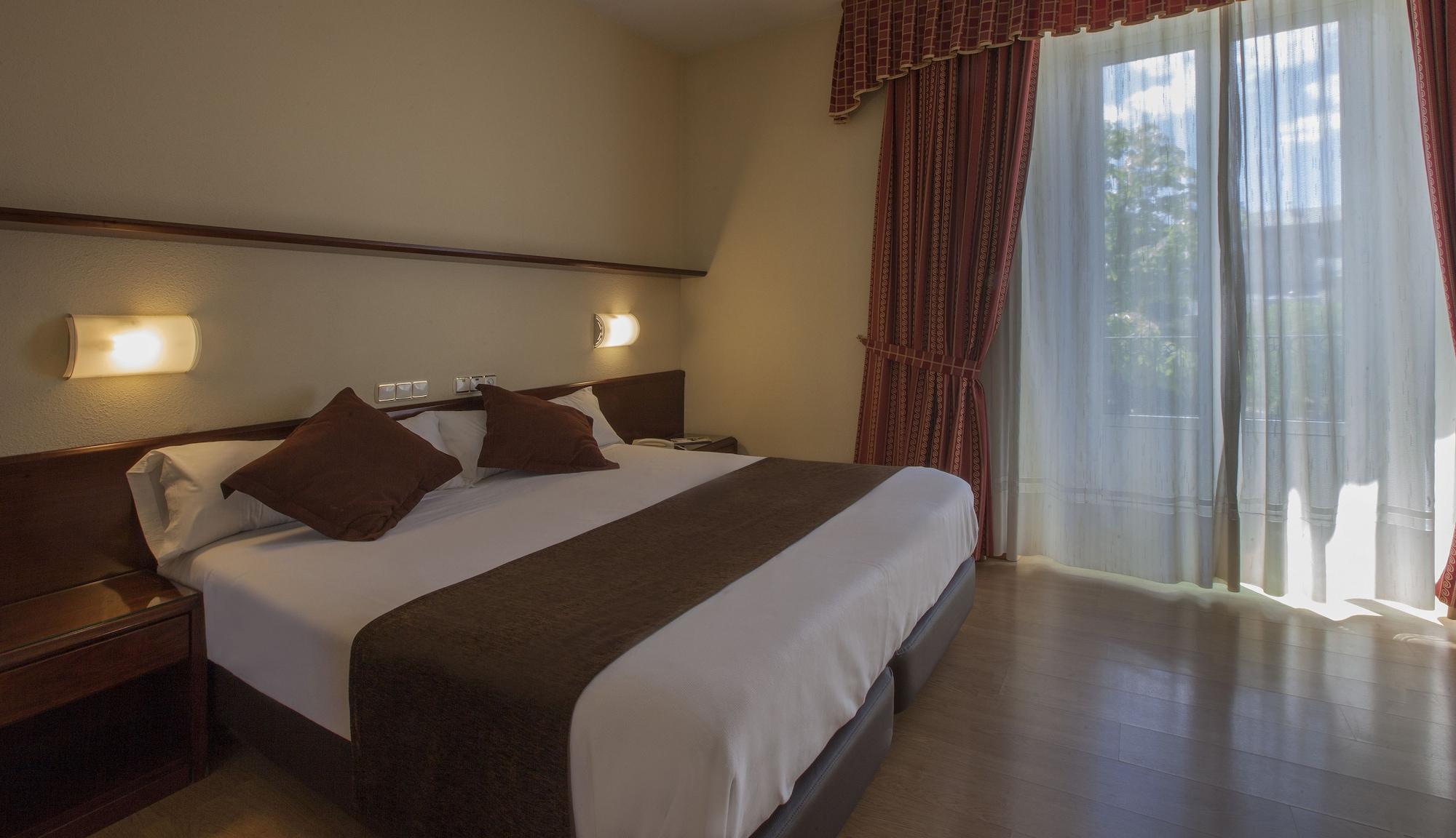 Hotel Florida San Lorenzo de El Escorial Extérieur photo